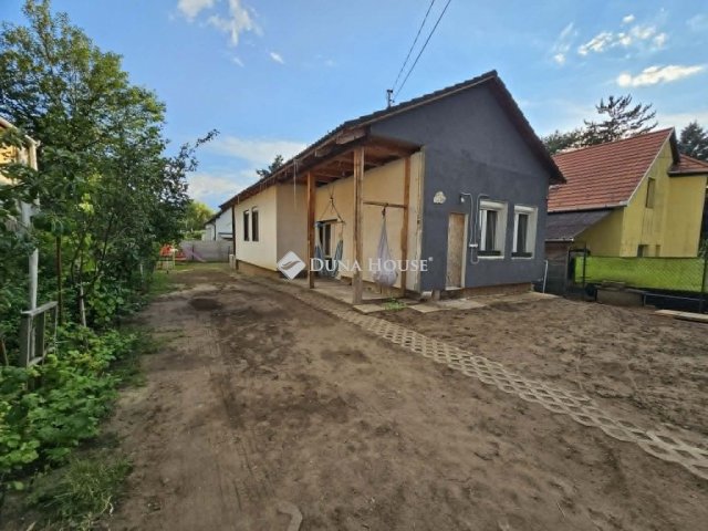 Eladó családi ház, Veresegyházon, Szegfű utcában 73.9 M Ft