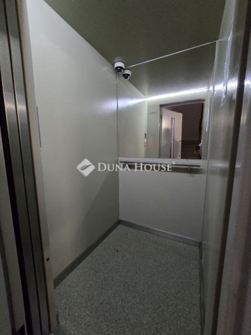 Eladó panellakás, Budapesten, XVIII. kerületben 63 M Ft, 3 szobás