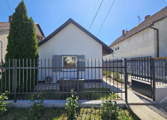 Eladó ikerház, Fóton 69.99 M Ft, 3 szobás / költözzbe.hu