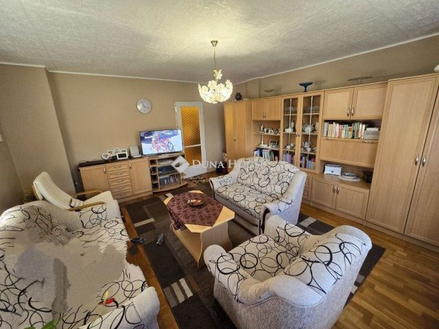 Eladó családi ház, Szentkirályszabadján 84 M Ft, 3 szobás