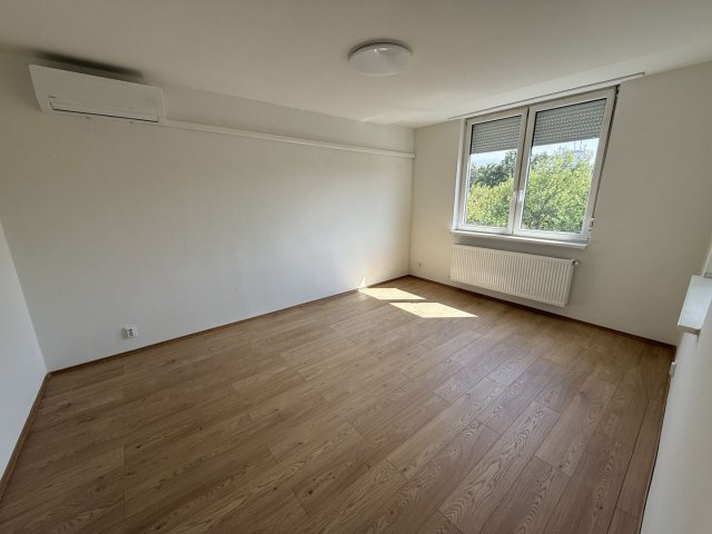 Kiadó téglalakás, albérlet, Debrecenben 220 E Ft / hó, 2 szobás
