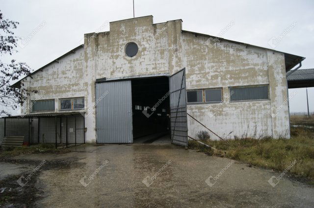 Eladó ipari ingatlan, Váncsodon 300 M Ft / költözzbe.hu