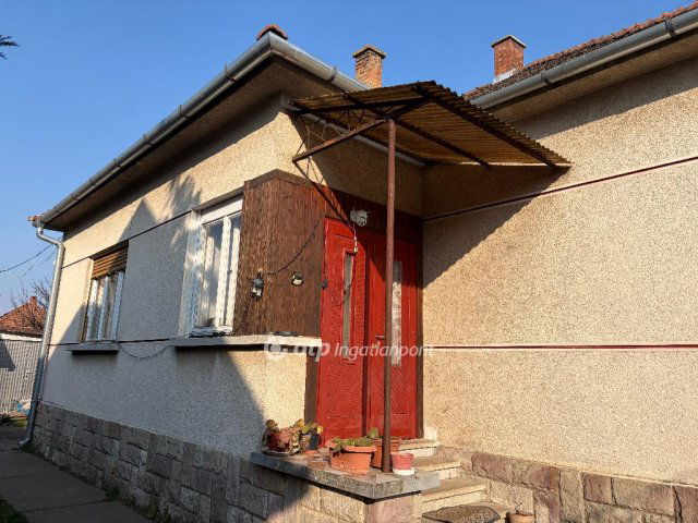 Eladó családi ház, Balassagyarmaton 44.9 M Ft, 3 szobás