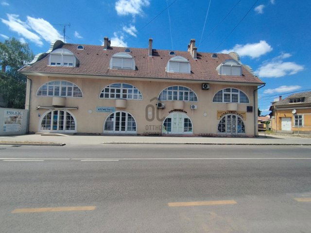 Eladó téglalakás, Nagykőrösön 55.9 M Ft, 4 szobás