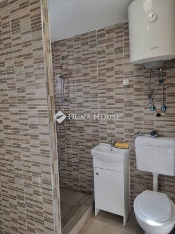 Eladó családi ház, Tóalmáson 22 M Ft, 2 szobás