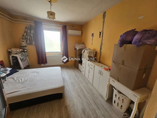 Eladó családi ház, Pécsváradon 47 M Ft, 3 szobás