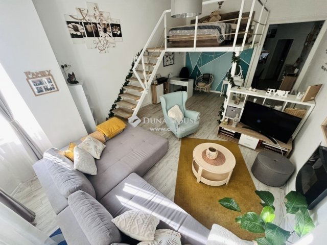 Eladó téglalakás, Budapesten, IX. kerületben 83.5 M Ft, 1 szobás