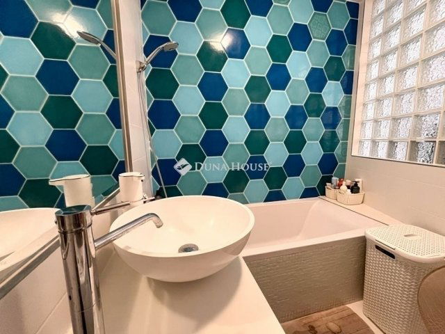 Eladó téglalakás, Budapesten, XX. kerületben 94.5 M Ft, 2 szobás