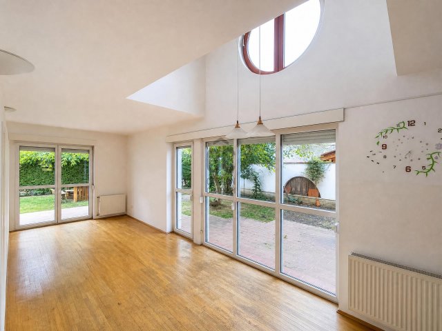 Eladó sorház, Kőszegen 75 M Ft, 7 szobás / költözzbe.hu