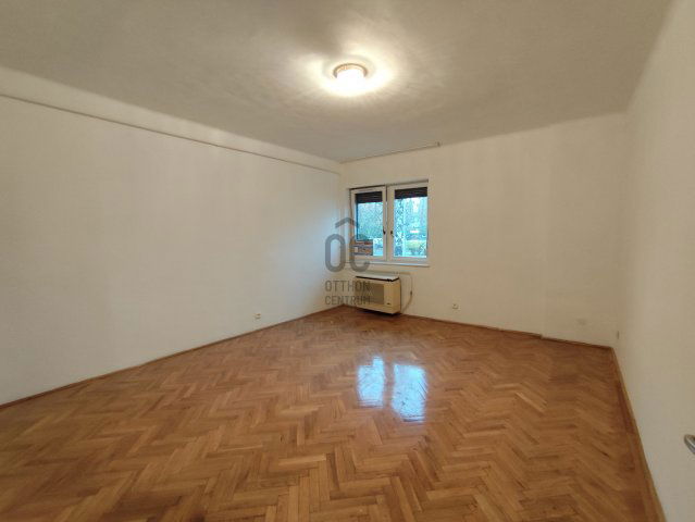 Eladó téglalakás, Nyíregyházán 39.9 M Ft, 2 szobás