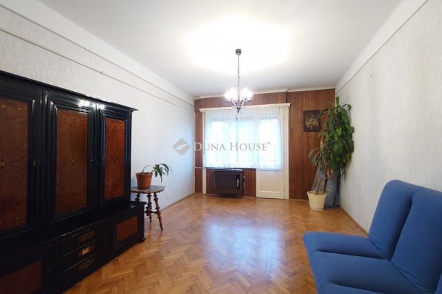 Eladó téglalakás, Budapesten, XII. kerületben, Németvölgyi úton