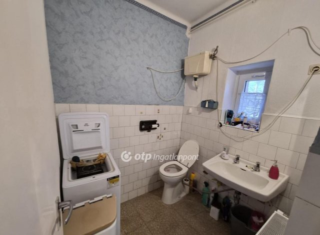 Eladó családi ház, Pusztaszabolcson 66 M Ft, 3 szobás