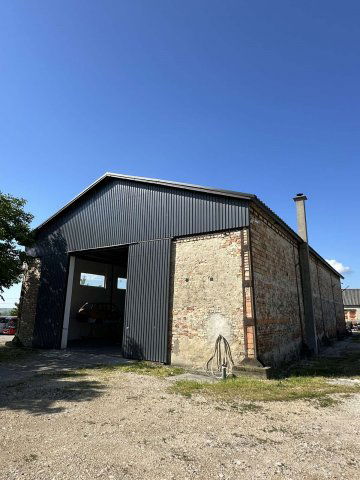 Kiadó ipari ingatlan, Várpalotán, Mészáros Lőrinc utcában