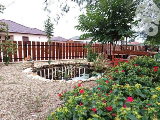 Eladó családi ház, Kecskeméten 109.9 M Ft, 4 szobás