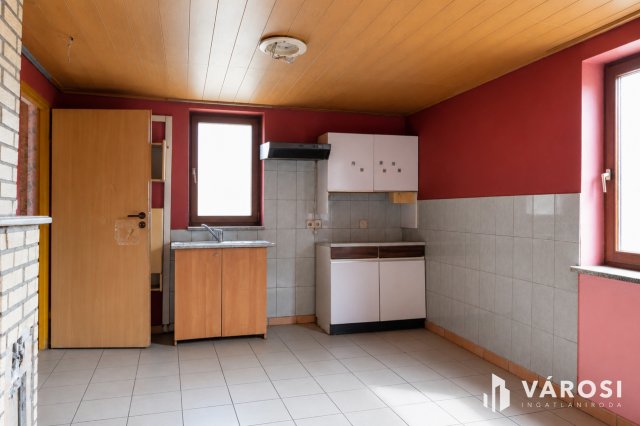 Eladó családi ház, Vésztőn 4.9 M Ft, 1+2 szobás