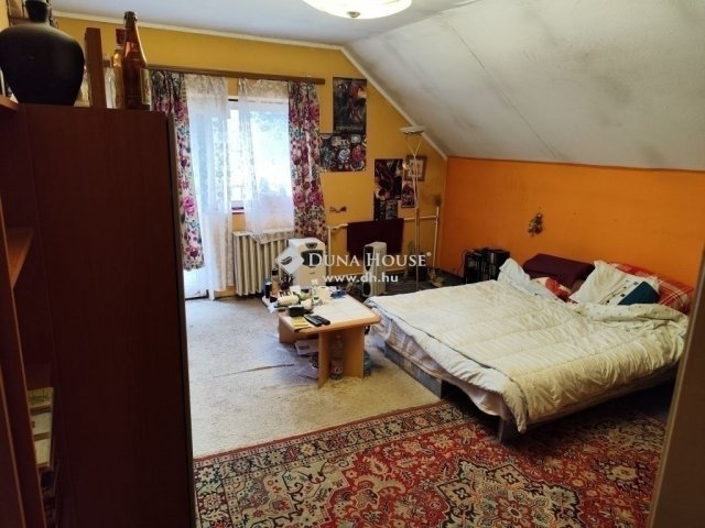 Eladó családi ház, Budapesten, XV. kerületben 140 M Ft, 6 szobás