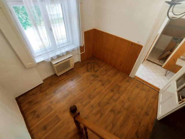 Kiadó sorház, albérlet, Nagykőrösön 110 E Ft / hó, 1 szobás