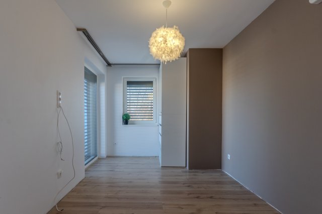 Kiadó ikerház, albérlet, Miskolcon 350 E Ft / hó, 9 szobás