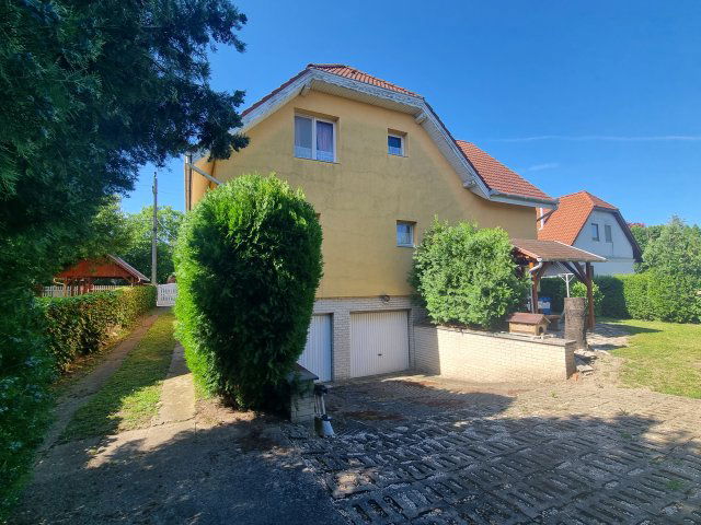 Eladó családi ház, Gárdonyban 148.9 M Ft, 6 szobás