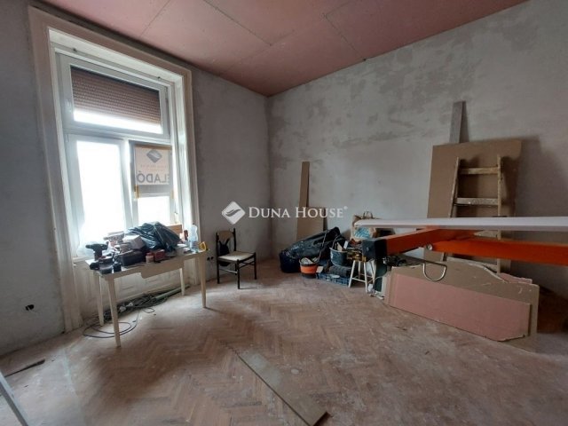 Eladó téglalakás, Budapesten, II. kerületben 69.9 M Ft, 2 szobás