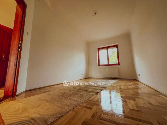 Eladó téglalakás, Budapesten, XXI. kerületben 127.99 M Ft