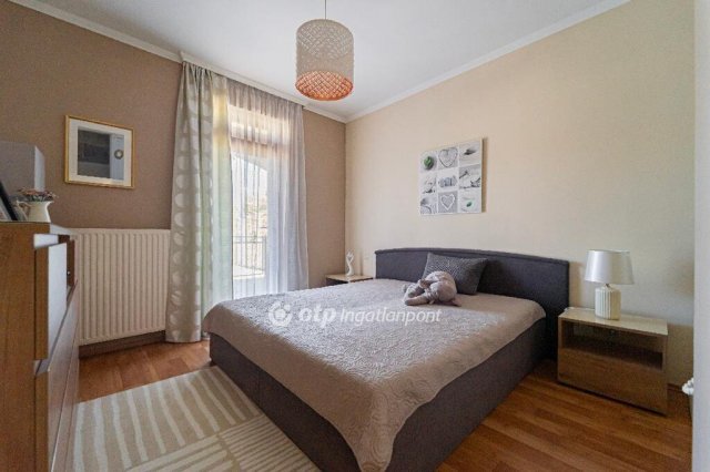 Eladó családi ház, Siófokon 375 M Ft, 6 szobás