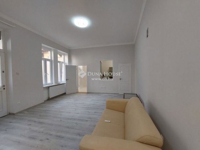 Eladó téglalakás, Budapesten, VI. kerületben 119 M Ft