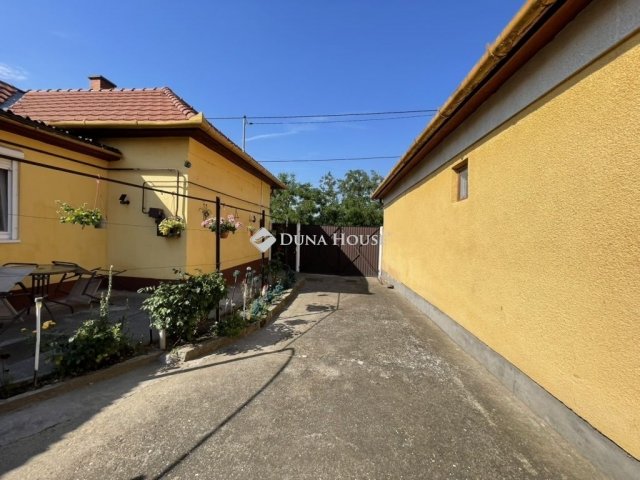 Eladó családi ház, Nagykőrösön 51.5 M Ft, 3 szobás