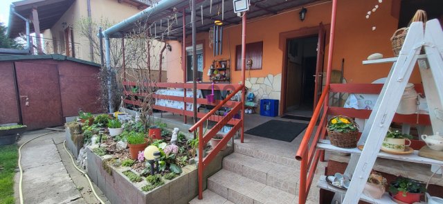 Eladó családi ház, Kistarcsán 109.9 M Ft, 4 szobás