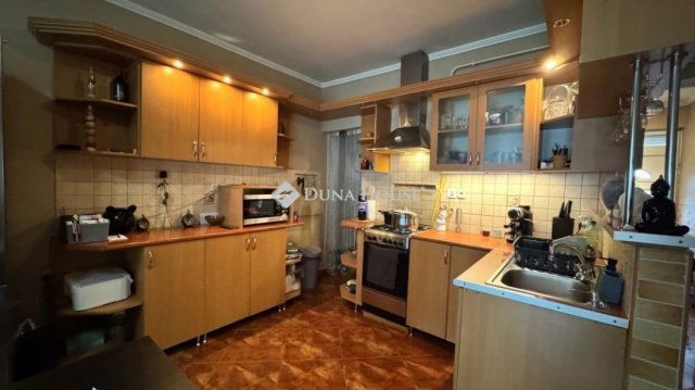 Eladó ikerház, Hajdúsámsonon 68.9 M Ft, 4 szobás