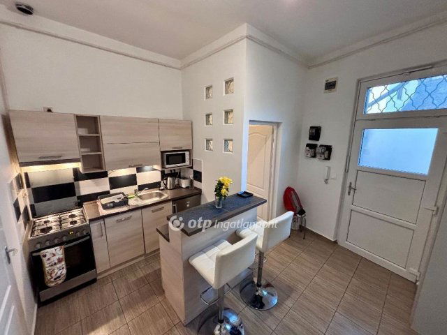 Eladó téglalakás, Budapesten, IX. kerületben 82.9 M Ft