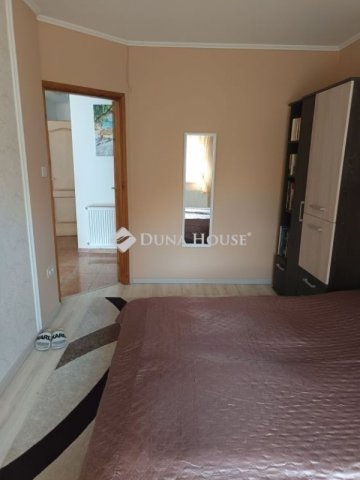 Eladó ikerház, Szigetszentmiklóson 84.9 M Ft, 3 szobás