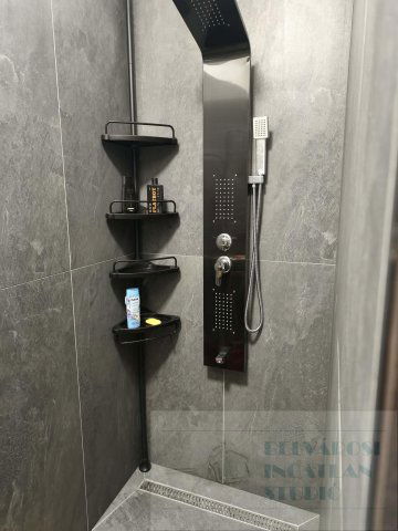 Eladó téglalakás, Kazincbarcikán, Építők útján 19.5 M Ft