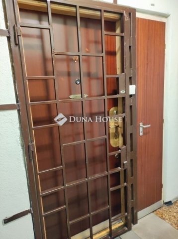 Eladó panellakás, Budapesten, XX. kerületben 48 M Ft, 2 szobás