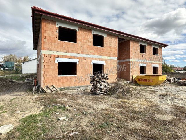 Eladó ikerház, Szigethalmon 81.99 M Ft, 4 szobás