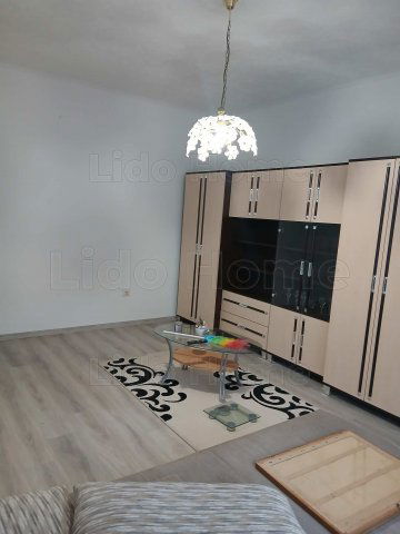 Eladó téglalakás, Oroszlányban 28 M Ft, 1 szobás