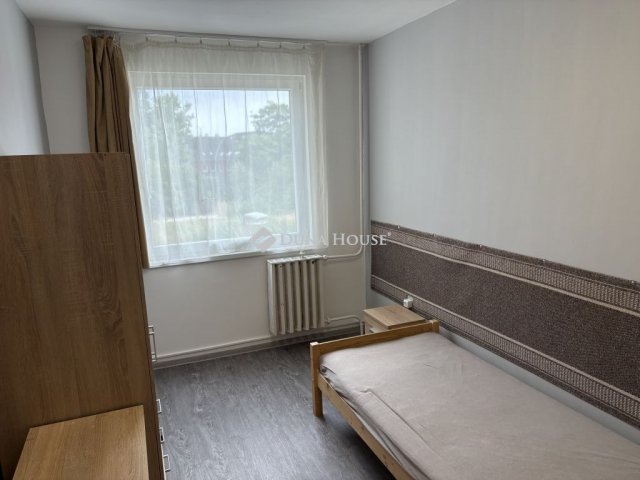 Eladó téglalakás, Esztergomban 55 M Ft, 2 szobás