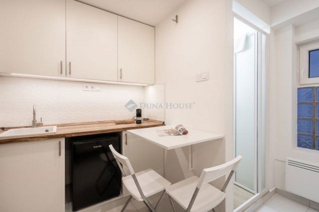 Eladó téglalakás, Budapesten, VIII. kerületben 34.9 M Ft