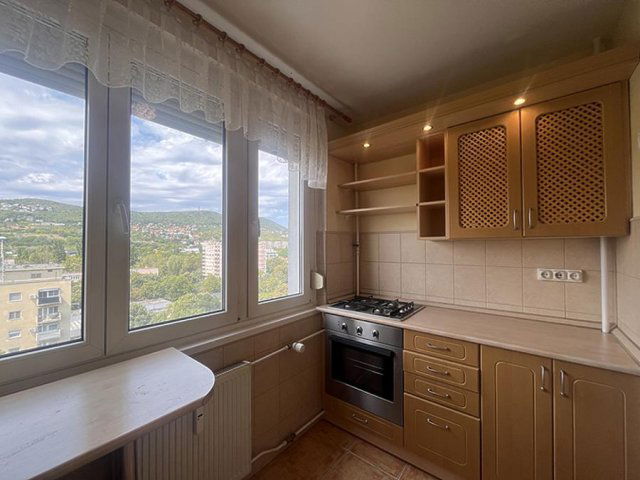 Eladó panellakás, Budapesten, III. kerületben 59.9 M Ft, 2 szobás