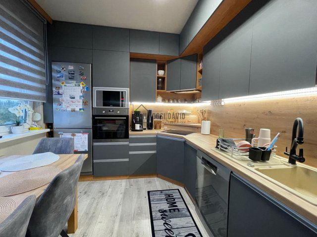 Eladó panellakás, Debrecenben 84.9 M Ft, 4 szobás