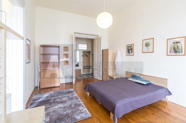 Kiadó téglalakás, albérlet, Szegeden 170 E Ft / hó, 2 szobás