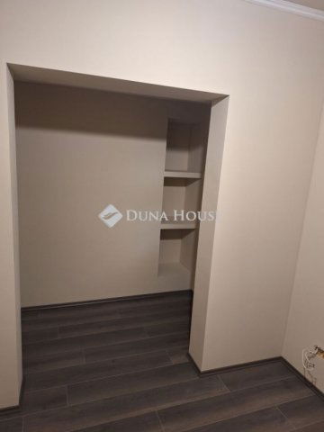 Eladó családi ház, Budapesten, XXI. kerületben 69.9 M Ft