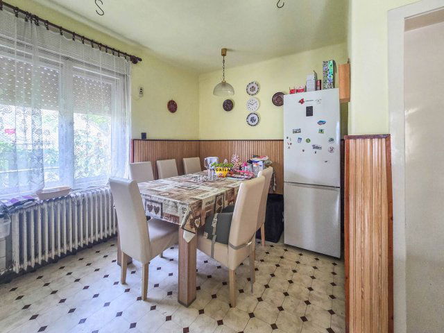 Eladó családi ház, Csepregen 34.9 M Ft, 3 szobás