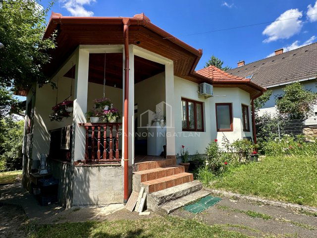 Eladó családi ház, Budakeszin 189 M Ft, 6 szobás