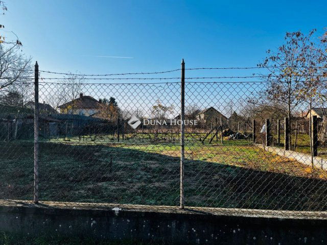 Eladó telek, Tápiószecsőn 22 M Ft / költözzbe.hu