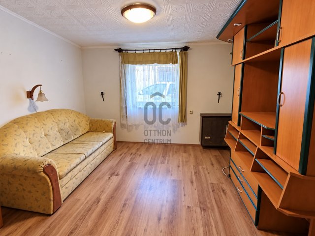 Eladó családi ház, Debrecenben 25.5 M Ft, 1 szobás