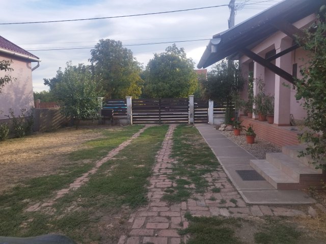 Eladó családi ház, Szirmabesenyőn 50.9 M Ft, 2 szobás