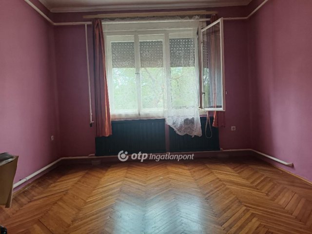 Eladó családi ház, Kabán 39 M Ft, 2 szobás