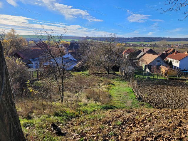 Eladó családi ház, Ikladon 70 M Ft, 5 szobás
