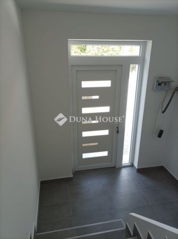 Eladó téglalakás, Budapesten, XVI. kerületben 69.9 M Ft